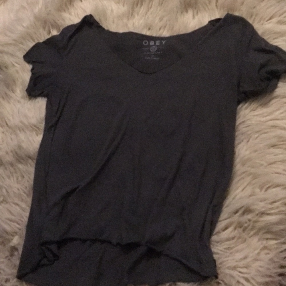 army green v- neck top